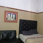 Room Parow, Cape Town